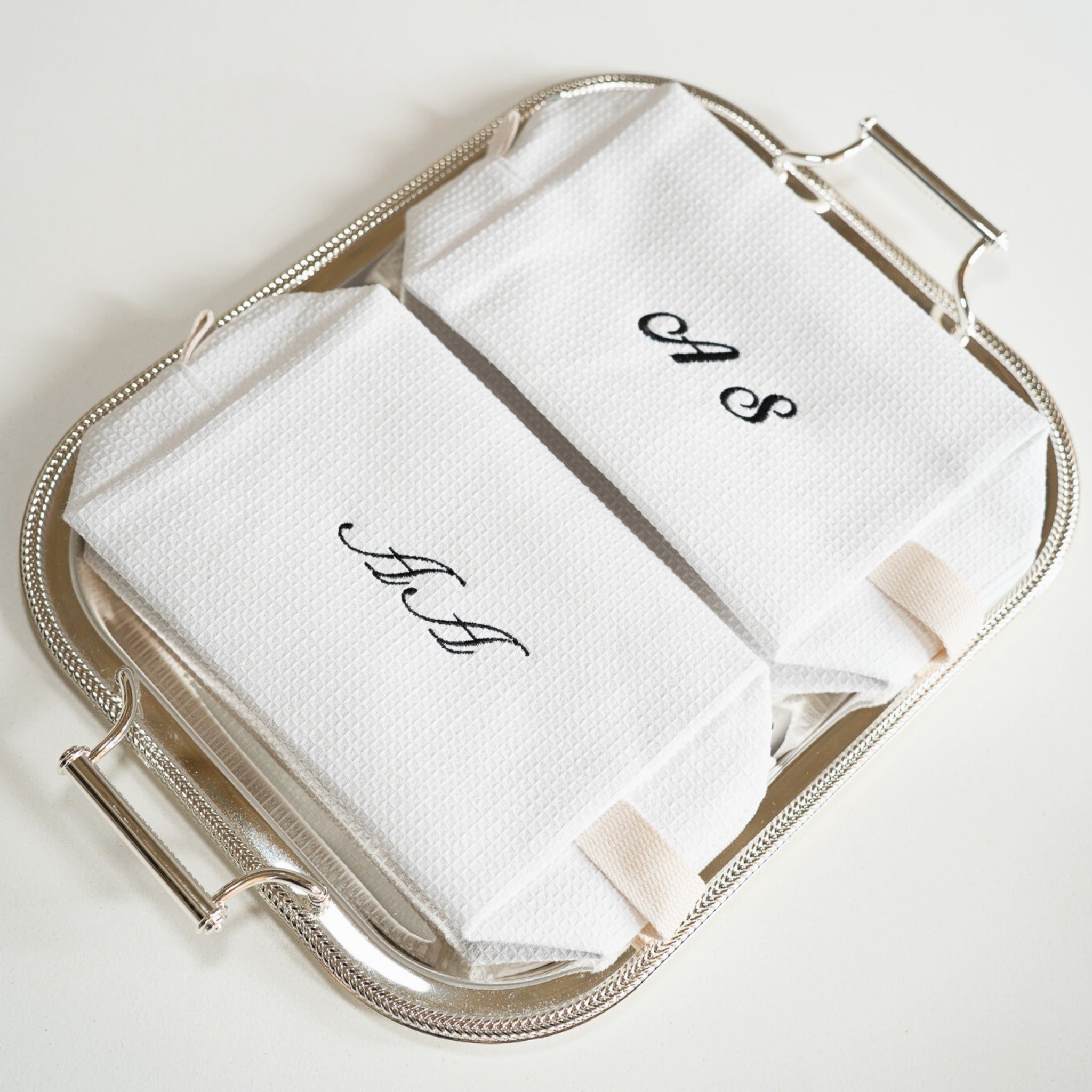 The Initial Pouch – Jullist Avenue